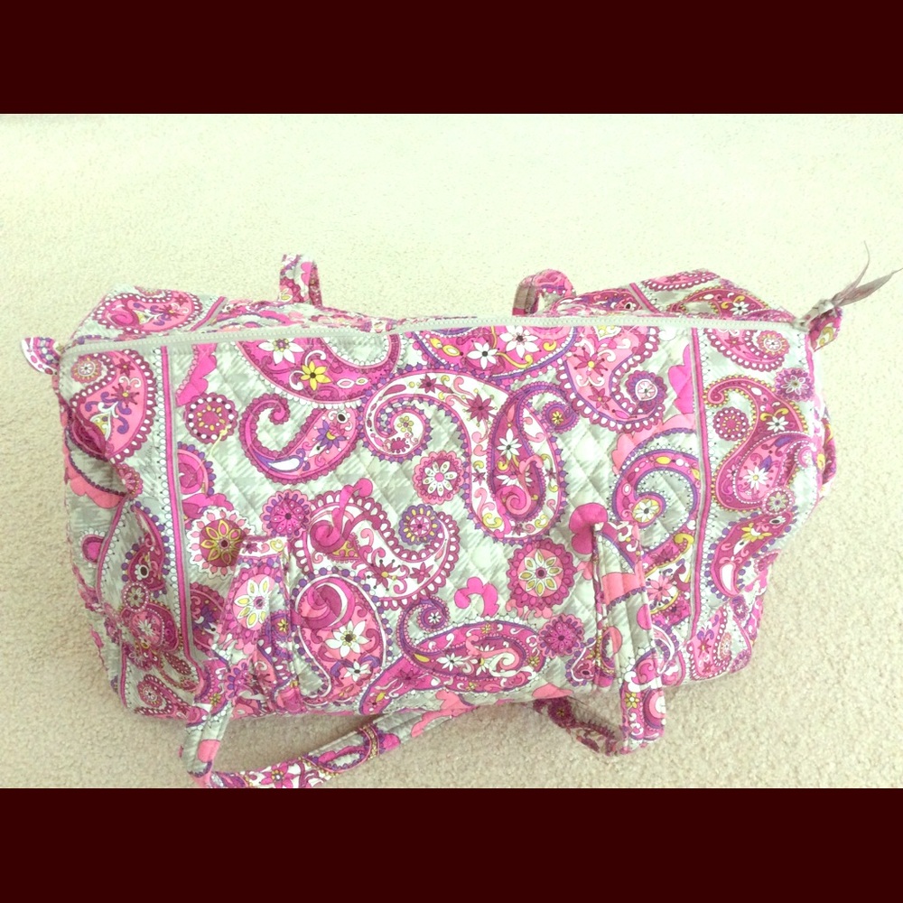 VERA BRADLEY Retired large overnight duffle